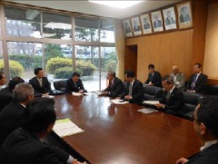 懇談会の様子