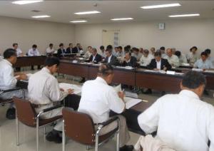 県議会危機管理建設委員会の現地調査
