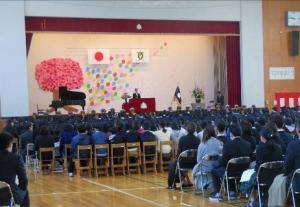三郷小学校卒業式