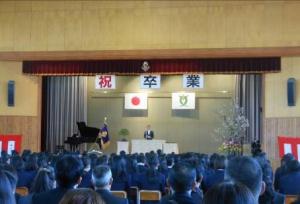 堀金中学校卒業式の様子