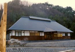 湯多里山の神の外観