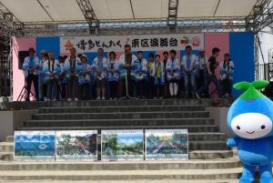 東区演舞台での発表