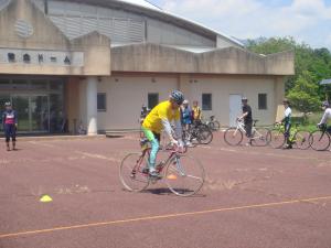 小林可奈子さんによる自転車指導