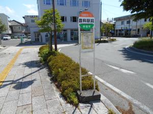 豊科駅前（田沢駅方面）