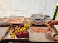 りんごの肉巻きフライ１