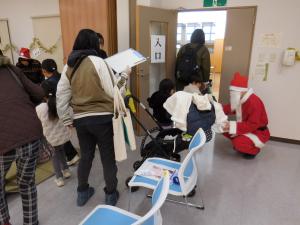 クリスマスおはなし会　サンタさん