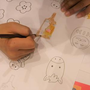 飾りの色を塗る