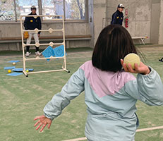 ストラックアウト