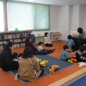 おはなしのへやのようす