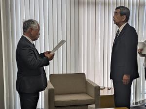 手交式