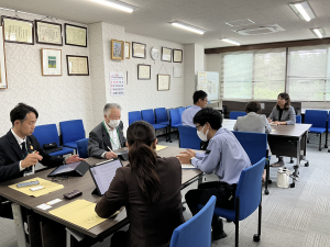 視察の様子