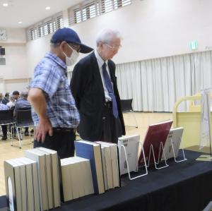 お出かけ図書館を見る講師