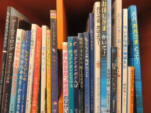 児童書コーナー テーマ展示①