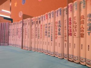 児童書コーナー テーマ展示裏②